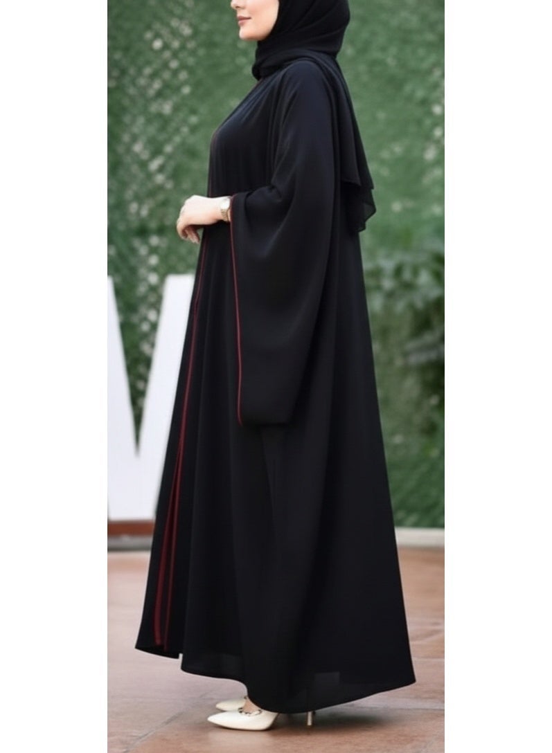 عباية سوداء أنيقة بتطريز وخطوط حمراء طولية – تصميم محتشم واسع بأكمام فلو ستايل عصري مناسب للمناسبات والخروجات اليومية الراقية ضيفي لنفسك لمسة جذابه و رائعه كود 4035 - Image 3